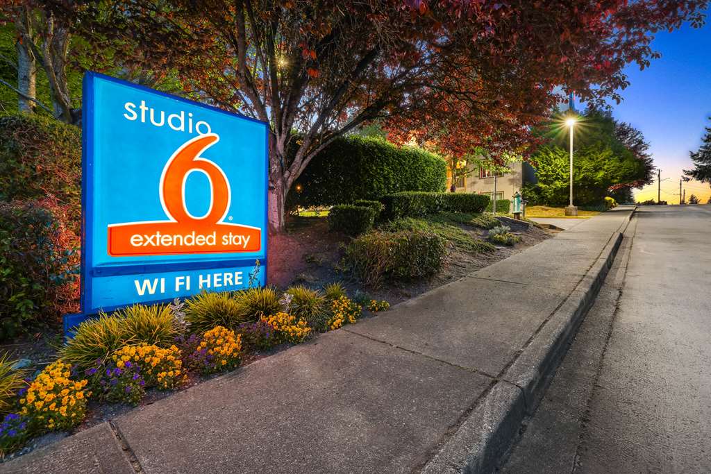 Studio 6 Mountlake Terrace WA Seattle - photo 4