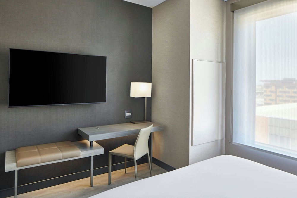 AC Hotel Sacramento - photo 16