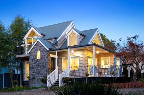 Belle Maison — 4-Star Luxury Hotel in Daylesford, Australia