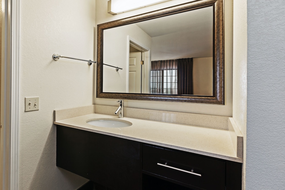 Staybridge Suites Woodland Hills by IHG - photo 18