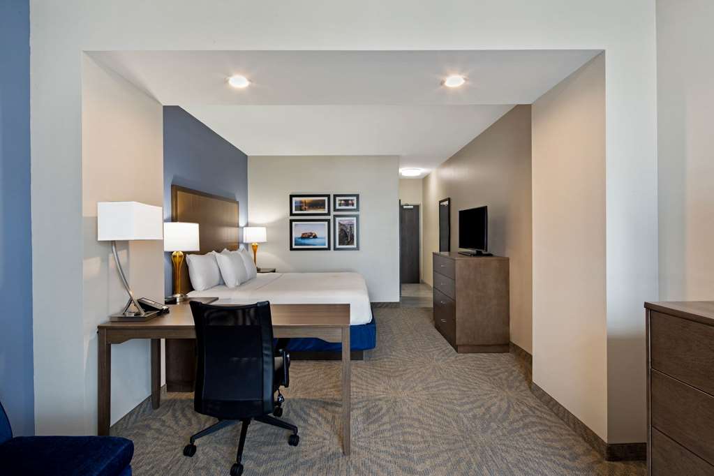 La Quinta Inn & Suites by Wyndham Morgan Hill San Jose South - photo 31