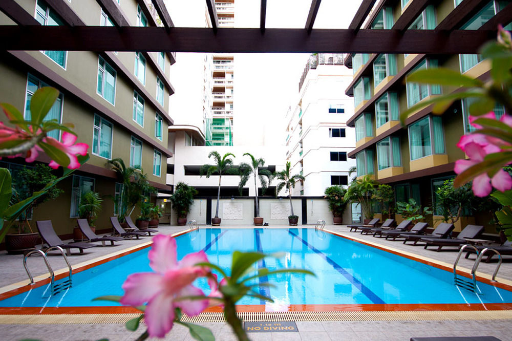 Dynasty Grande Hotel — 4-Star Luxury Hotel in Bangkok, Thailand