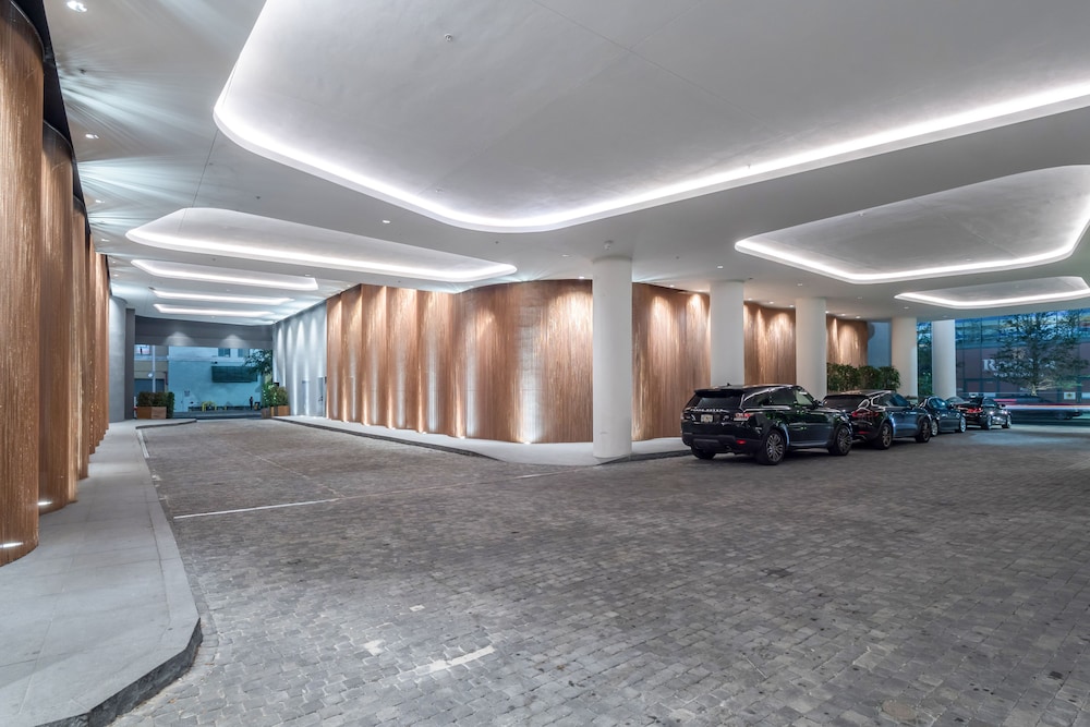 Suites at SLS Lux Brickell managed by CE - photo 27