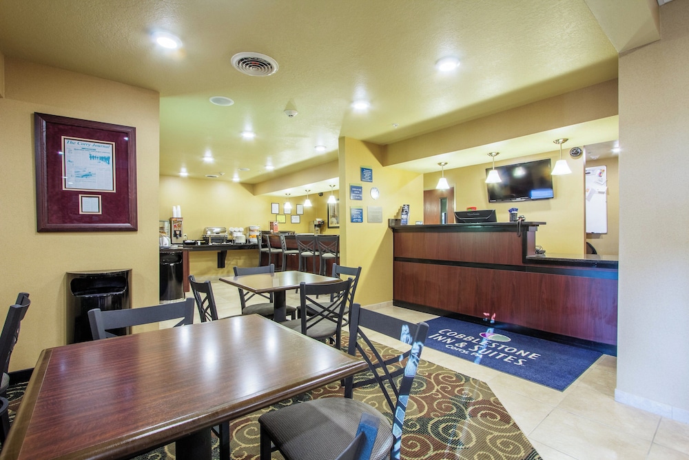 Cobblestone Inn & Suites Corry - photo 34