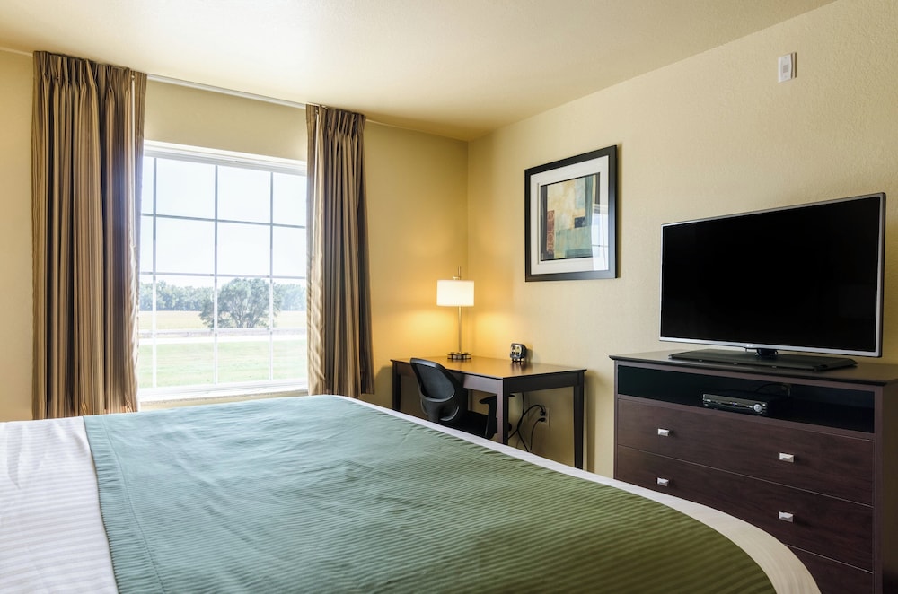 Cobblestone Inn & Suites Cambridge - photo 8