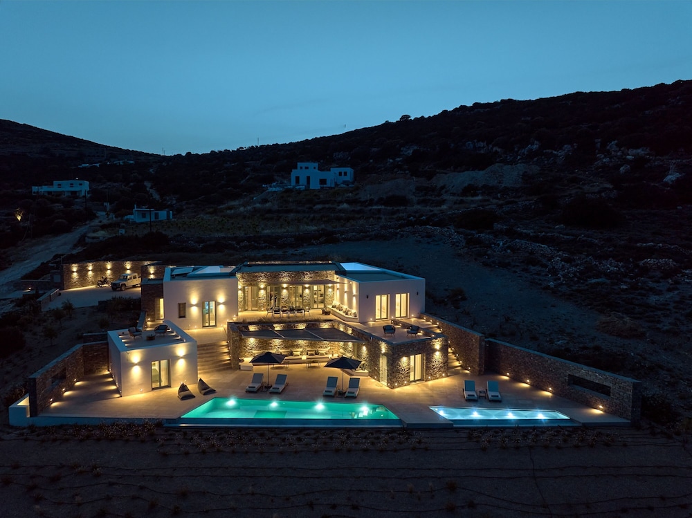 Aegean Hestia Luxury Villa of Paros — 4-Star Luxury Hotel in Paros, Greece