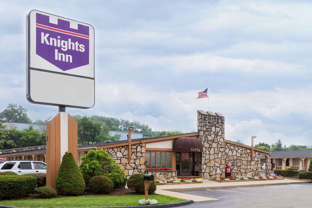 Knights Inn Greensburg — hotel in Greensburg