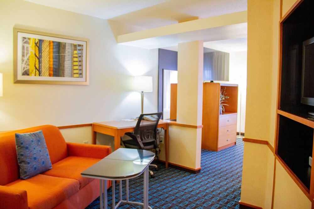 Fairfield Inn & Suites Fort Walton Beach Eglin AFB - photo 11