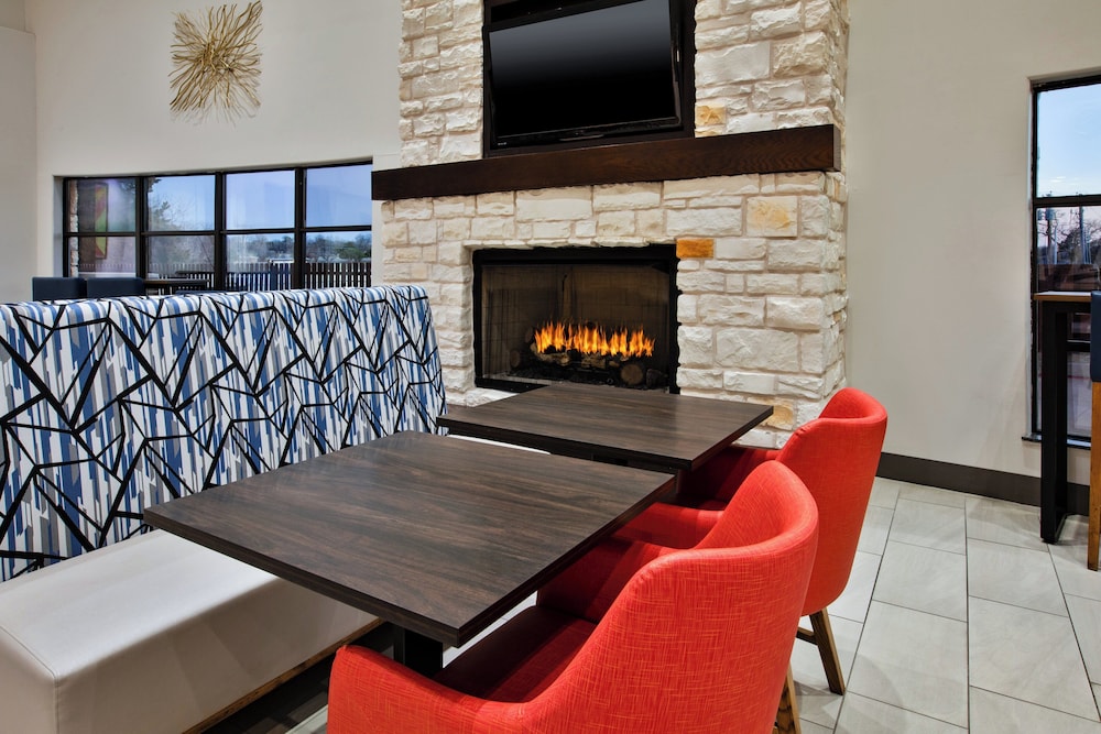 Holiday Inn Express & Suites Duncan by IHG - photo 43