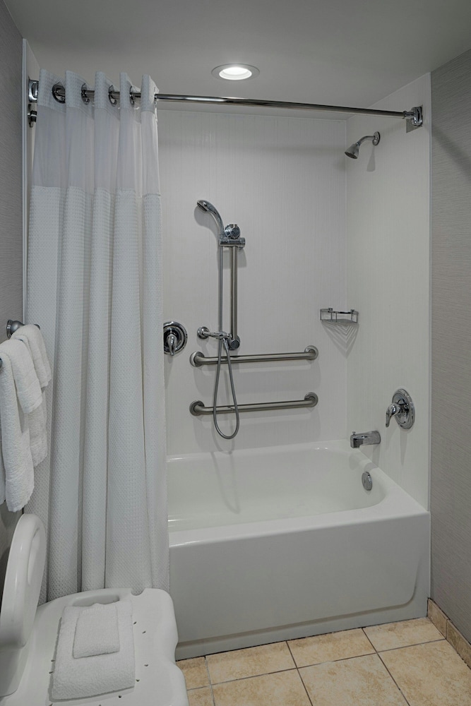 Courtyard by Marriott Springfield Downtown - photo 26