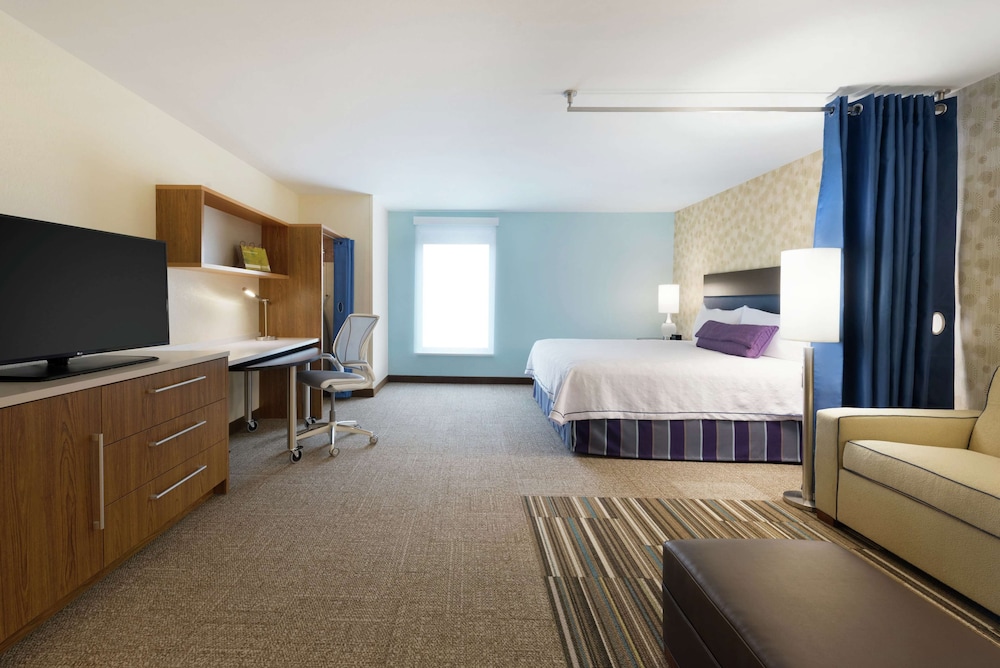 Home2 Suites by Hilton Milwaukee Airport - photo 6