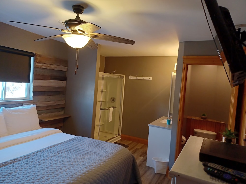 Alexanders Landing - photo 45