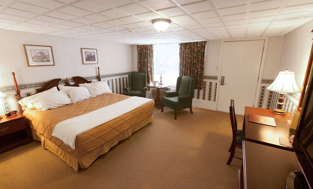 Coachman Inn - photo 52