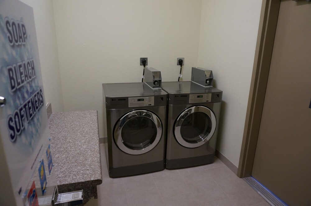 Texas Bungalows Hotel & Hotel Que at Lakeline Austin Cedar Park - photo 20