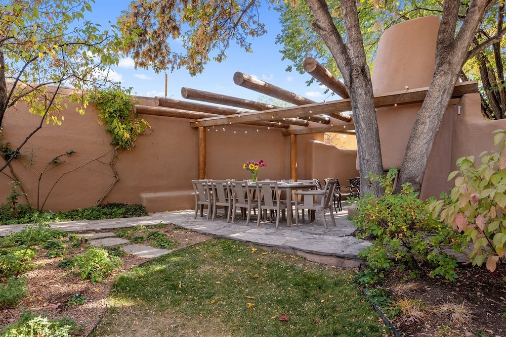 La Joya Spacious and Historic Downtown Jewel - photo 41