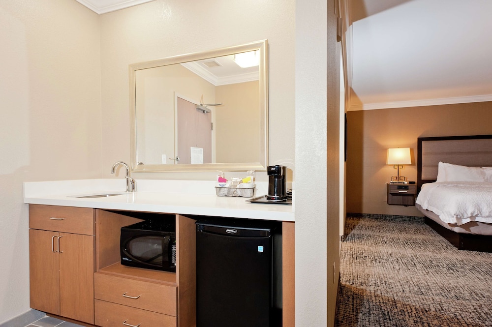 Hampton Inn & Suites Jackson Ridgeland - photo 44