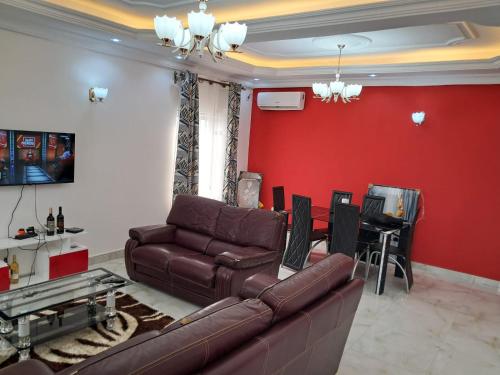 Residence New Standing Douala Cite Chirac Yassa — 4-Star Luxury Hotel in Douala, Cameroon