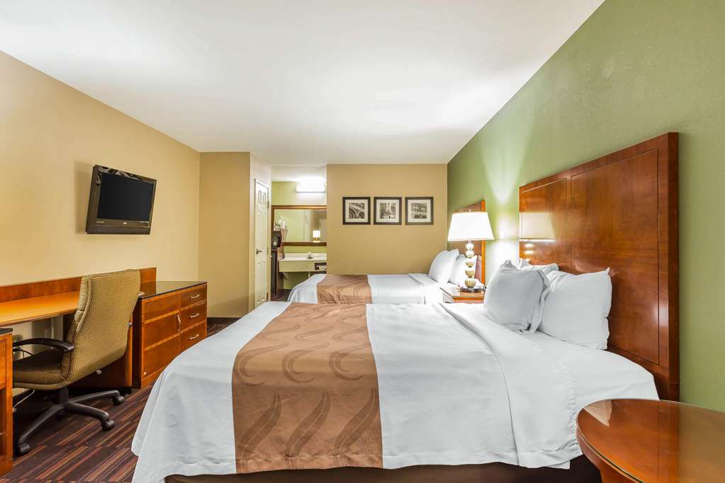Quality Inn & Suites near Robins Air Force Base - photo 21
