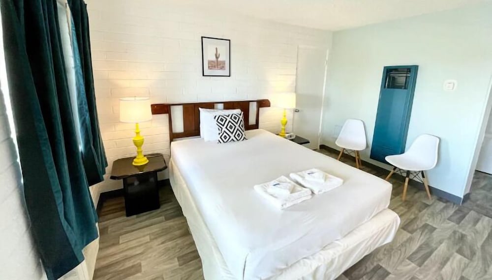 The Postcard Motel - photo 45