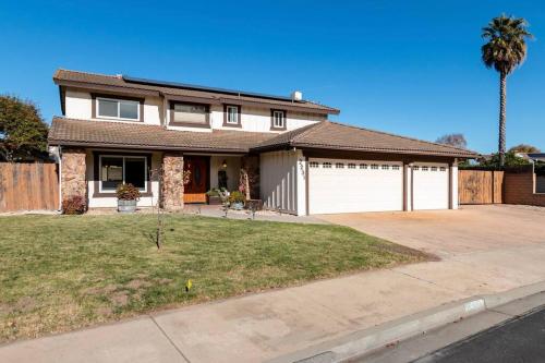 La Hacienda Grande in Santa Maria, United States