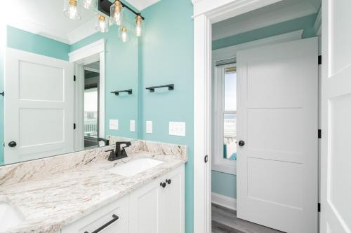 Carolina Dreamin' by Oak Island Accommodations - photo 39