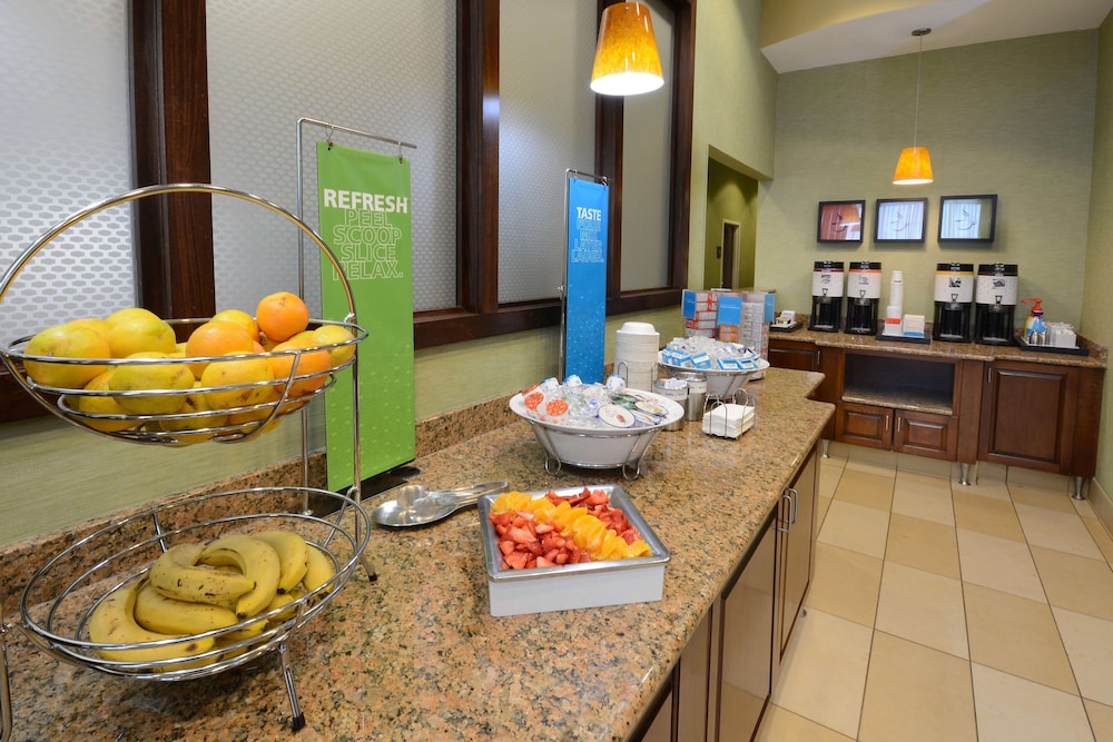 Hampton Inn High Point - photo 34