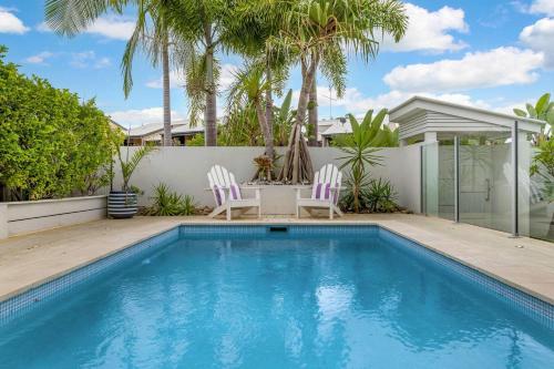 Stunning Alex Heads Beach House Pet friendly — 4-Star Luxury Hotel in Alexandra Headland, Australia