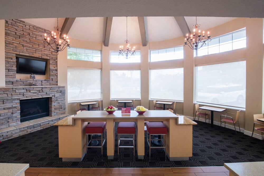 TownePlace Suites by Marriott San Jose Campbell - photo 13