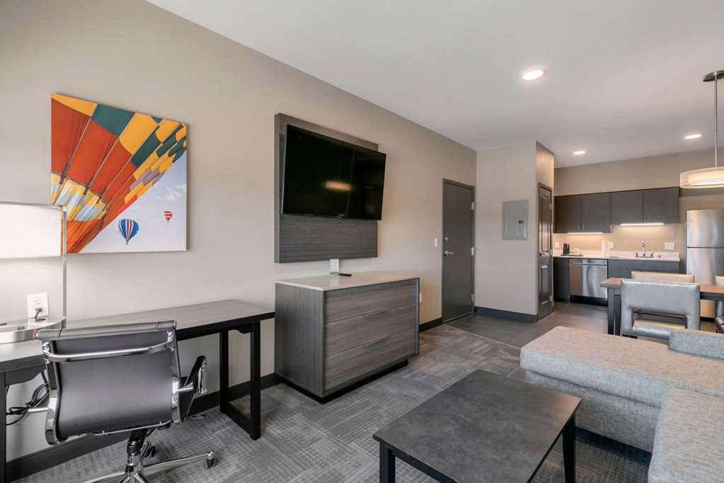 Best Western Plus Fillmore Inn & Suites - photo 34