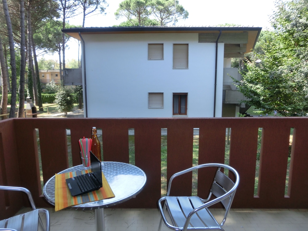 Pinewood serenity just 100mt from the beach — 4-Star Luxury Hotel in Bibione, Italy