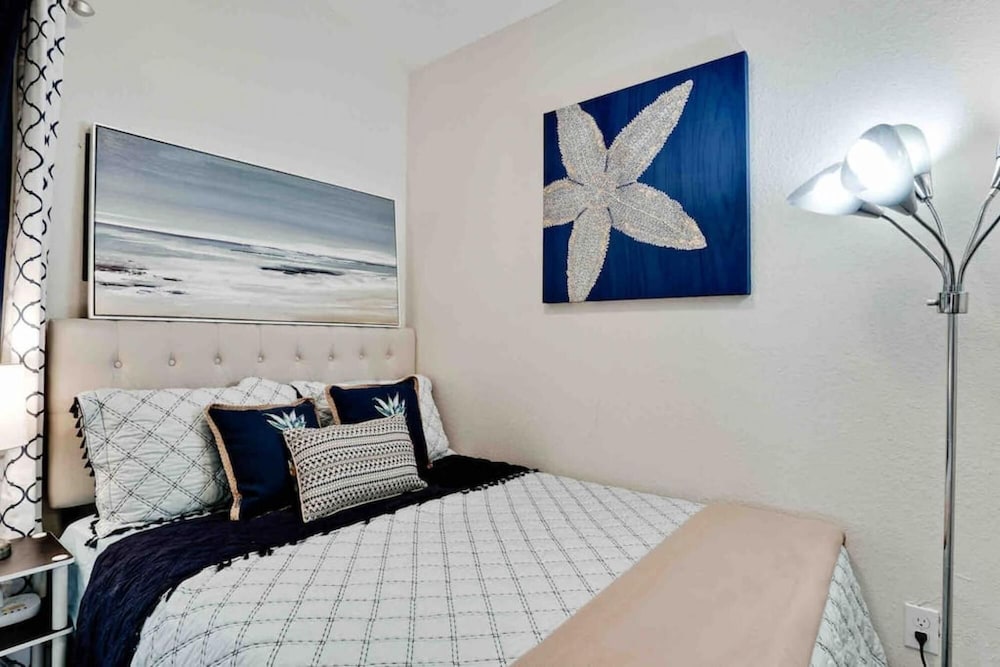 Waterfront Studio with Pool on Manasota Key - photo 19