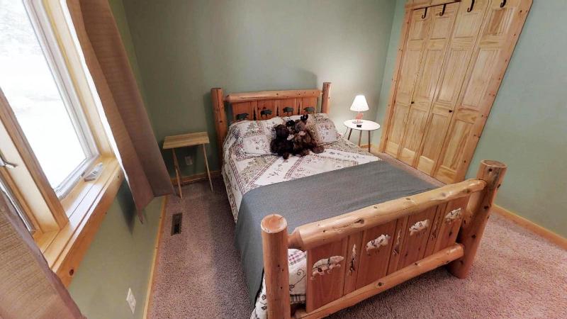 Lakefront Hideaway - photo 18