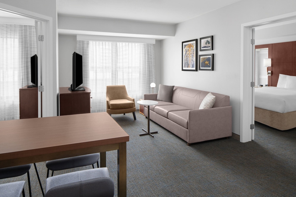 Residence Inn by Marriott Los Angeles Burbank Downtown - photo 17