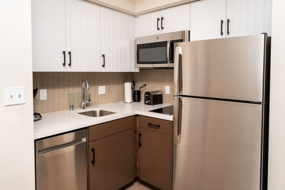 Staybridge Suites Temecula Wine Country - photo 20