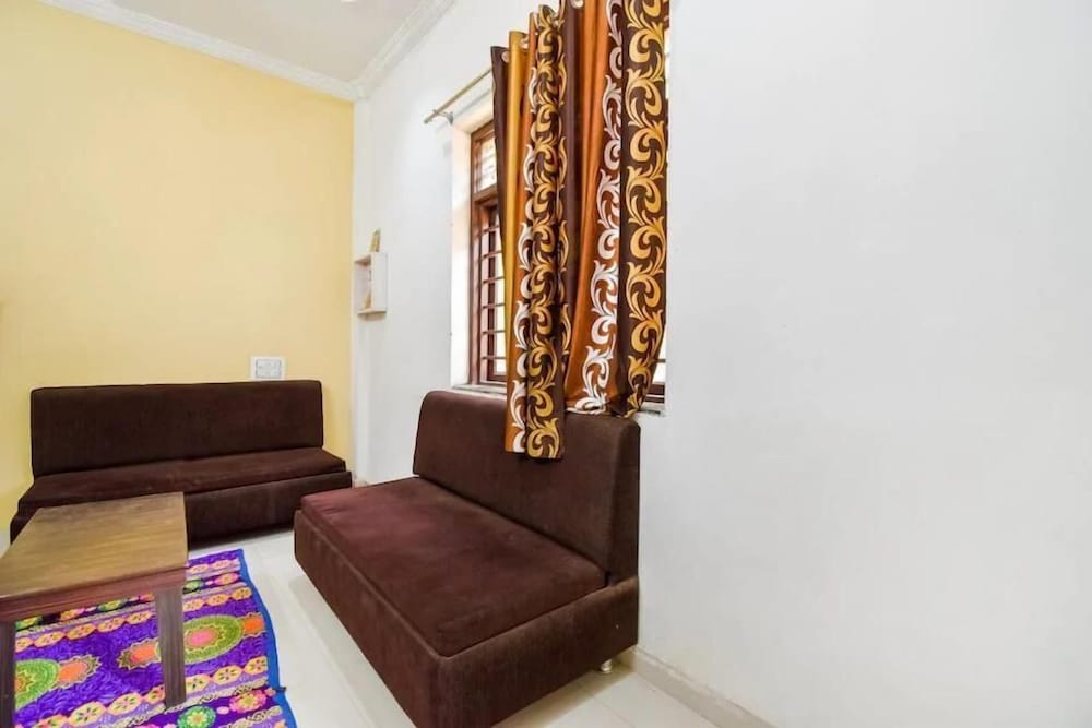 Hotel Galaxy Inn - carbon neutral hotel in Pushkar