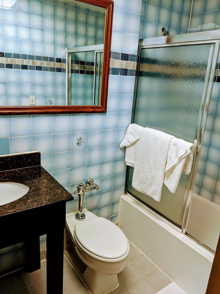 Jets Motor Inn - photo 24