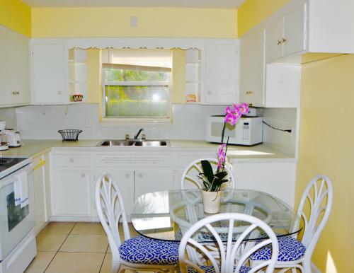 Sea Turtle Inn - photo 70
