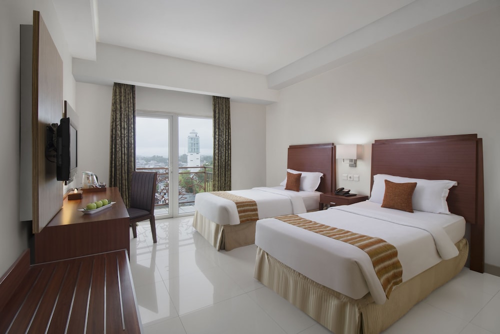 Aston Manado Hotel — Manado — photo 4