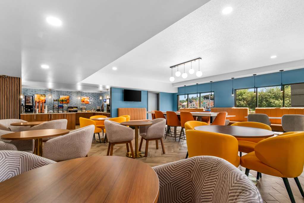 Comfort Inn & Suites York North - photo 24
