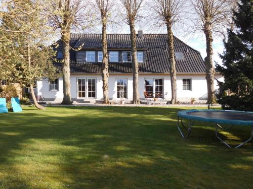 Haus am Dorfteich Wohnung 1 — 4-Star Luxury Hotel in Fehmarn, Germany