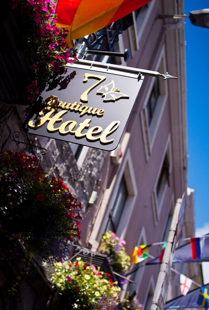 7 Cross Street — 4-Star Luxury Hotel in Gaillimh, Republic of Ireland