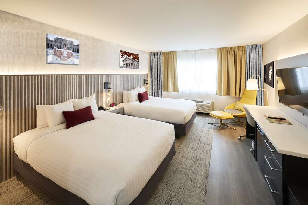 Gateway Hotel and Conference Center - photo 6