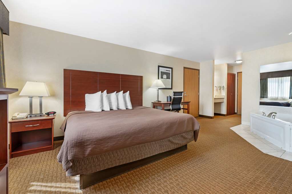 Best Western Wittenberg Inn - photo 23