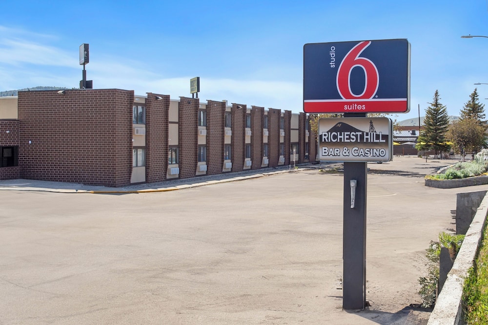 Studio 6 Suites Butte MT I 90 I 15 - photo 27