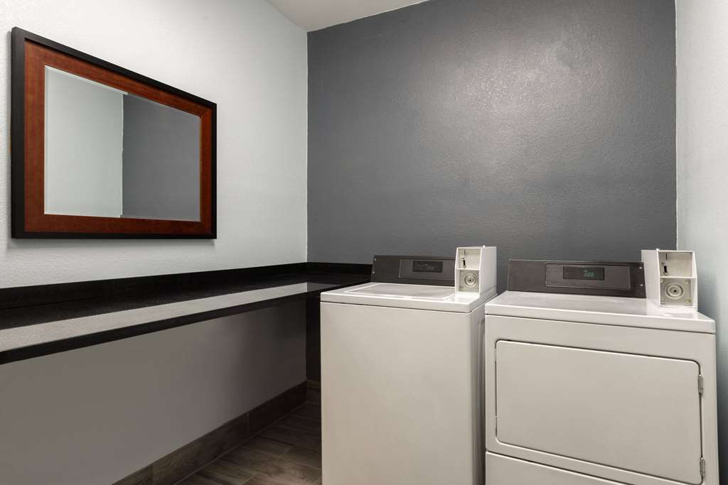 Days Inn & Suites by Wyndham Tucson Marana - photo 16