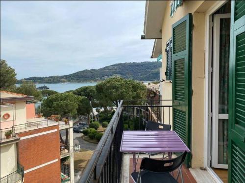 Portovenere a due passi dal mare parcheggio privato ampio appartamento fino a 8 persone — 4-Star Luxury Hotel in Portovenere, Italy