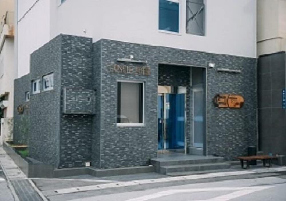 Capsule Hotel 2nd BOX — hotel in Naha