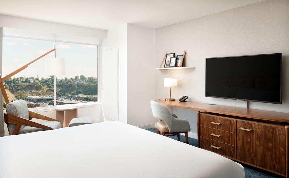 Hilton Los Angeles Culver City - photo 32