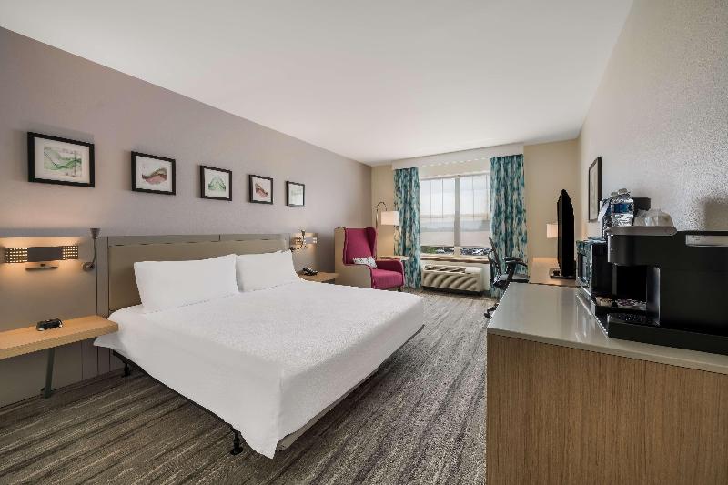 Hilton Garden Inn Rockford - photo 215