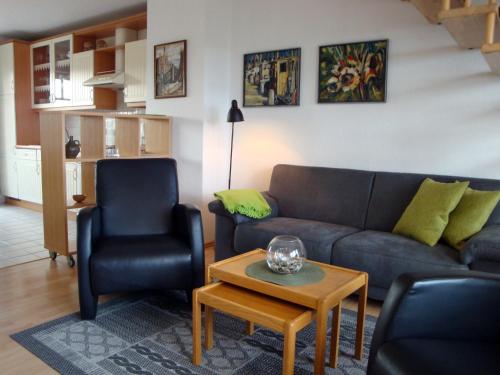 Haus Tante Clara Skipperkoje Whg 20 Kukshörner Weg 8b — 4-Star Luxury Hotel in Varel, Germany